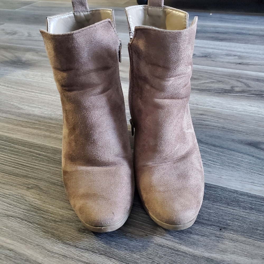 Faux suede Booties